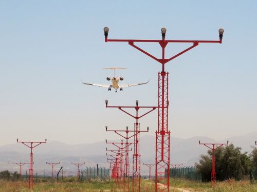 Frangible Approach Light Masts